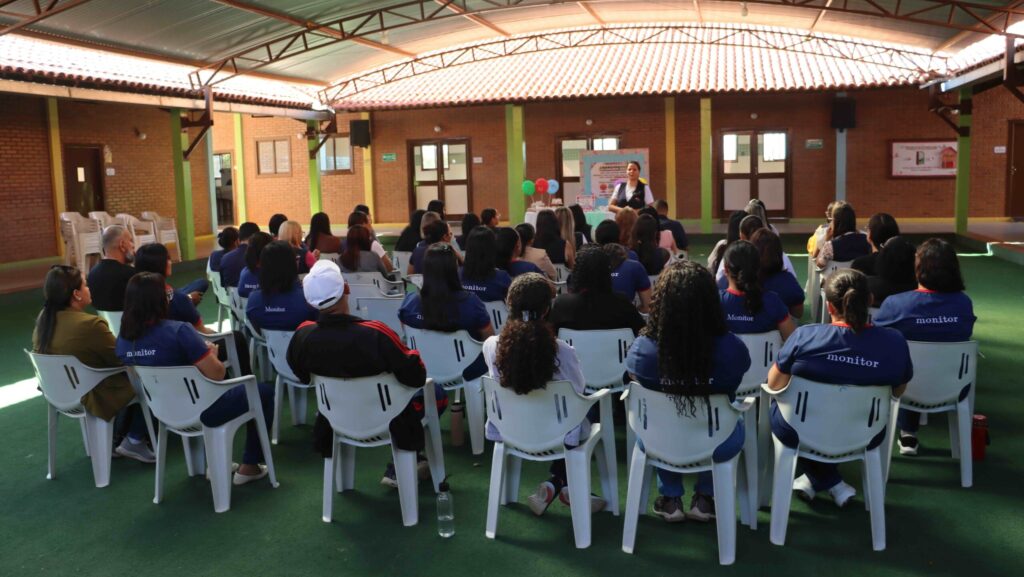 Projeto Nova Canaã e Centro Educacional Betel promovem reunião pedagógica e capacitação de monitores para o retorno das aulas